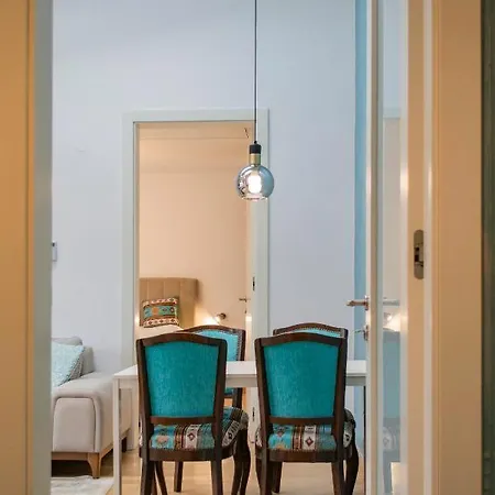 Apartment Dvor